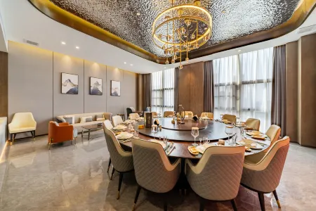 QUAN SHUN LAN TING HOTEL Отели рядом с достопримечательностью «Anhui Business and Technology College»