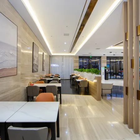 HEBE Xiyin Hotel (Shuangfeng Caihesen Avenue)