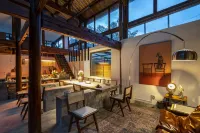 Floral Hotel · Duandian Liudu Hotel (Lijiang Shuhe Ancient Town Branch) Hotel di Lijiang