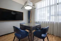 Eiffel Hotel (Xinhua Shimao Plaza)