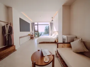 Weizhou Island Versailles Sea View Resort wine
