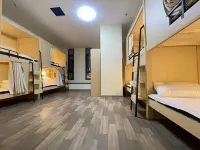 Taiyuan Qiluo Youth Hostel (Wuyi Square)