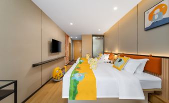 Guilin Two Rivers and Four Lakes Elephant Trunk Hill Scenic Area Branch