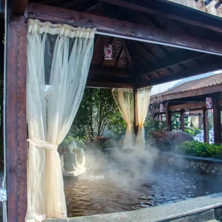 the First World Hotel (Songcheng Hangzhou Paradise Tourist Area)