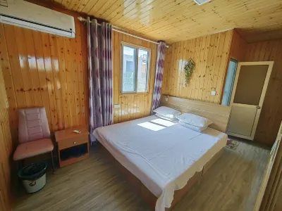 Yantai Zhendé Fisherman's House