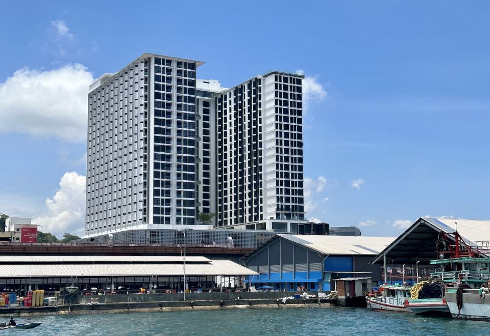 BorneoTel The Shore KK