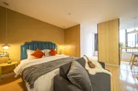Chengdu Yuxuan Pavilion Boutique Apartment (Tianfu Square Store)