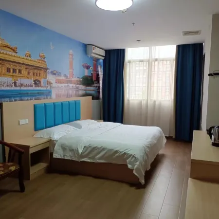 Xunyun Express Hotel