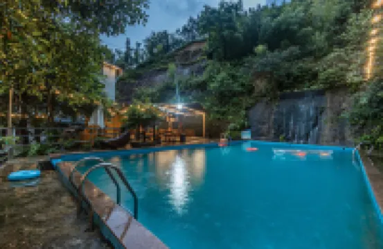 Qingyuan Tenghu Xiaoyuan Slow Time Homestay