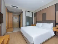 JI Hotel (Shanghai Caohejing Hongmei Road Subway Station) Hotels near Caohejing