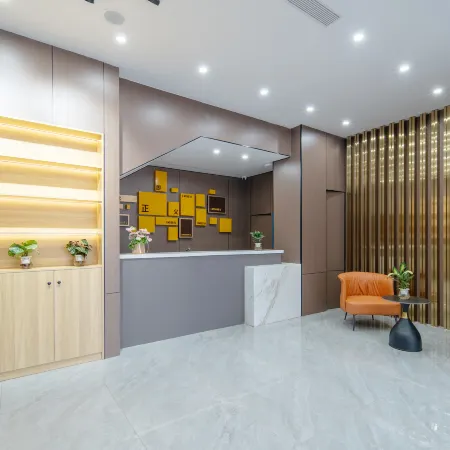 IU Hotel (Handan Railway Station Handan Road Branch)