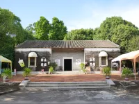 中山崖口木屋民宿 鄰近翠亨站的酒店