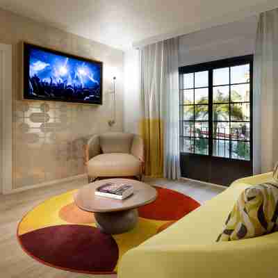 Hard Rock Hotel Marbella – Puerto Banús Rooms