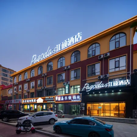 Pagodas Riverside Hotel