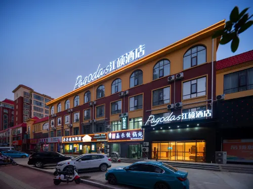 Pagodas Riverside Hotel