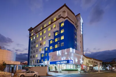 Urba Hotel (Sea World Gulangyu Wharf) فنادق في 
