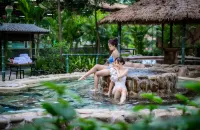 Qingyuan GLX River Hotspring Hotel - Hot Springs