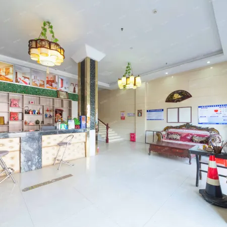 Poyang Yingke Business Hotel