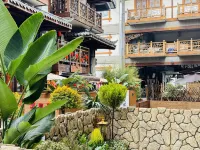Shanqian Xiangwan B&B (Dujiangyan Scenic Area Branch) - 2 ดาว