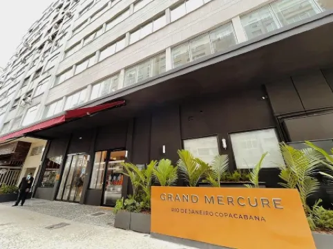 Grand Mercure Rio de Janeiro Copacabana Отели рядом с достопримечательностью «H.Stern»