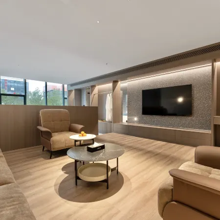 Linhai Jingjiangli City Light Stay (Yintaicheng Yaoda Department Store)
