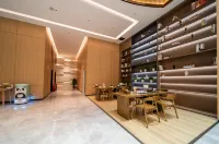 Luodian Mucheng · Banshan Hotel (Luodian Mingzhu Square Branch) فنادق في لوى ديان