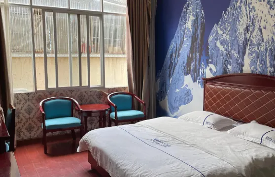 維西宏遠商務大酒店