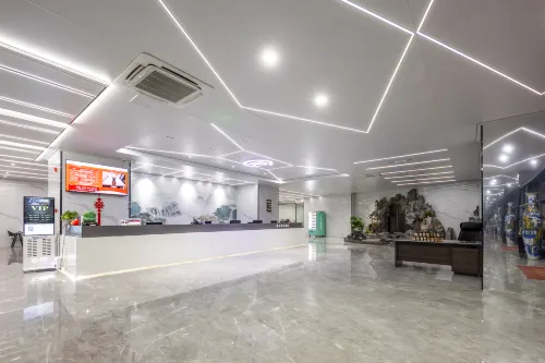 Haikou Golden Century Hotel (Guomao Center Friendship Sunshine City Store)