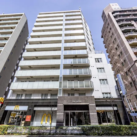Tokyu Stay Nishi Shinjuku Отели рядом с достопримечательностью «Железнодорожная станция Тотёмаэ»