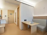 JI Hotel (Shenzhen Huaqiangbei Huaxin Subway Station) Hotels near Huaxin Station