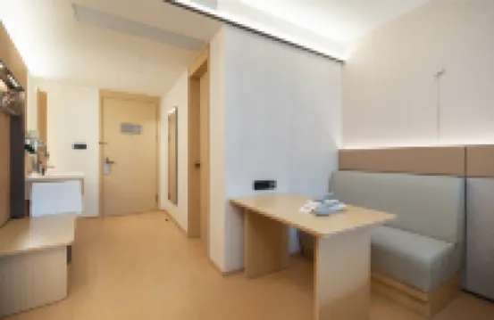 JI Hotel (Shenzhen Huaqiangbei Sports Center)