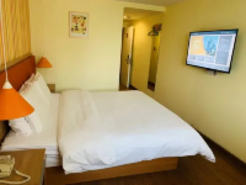 ホーム インホテル(フフホト萬象城大学西通り地下鉄駅) 呼和浩特市科技館周辺のホテル