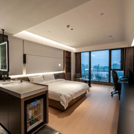 Lazy Cat E-sports Hotel (Fuzhou Minhou University Town)