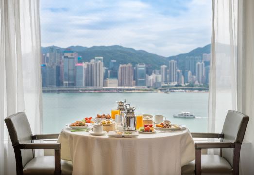 인터컨티넨탈 그랜드 스탠퍼드 홍콩의 180도 빅토리아 하버뷰