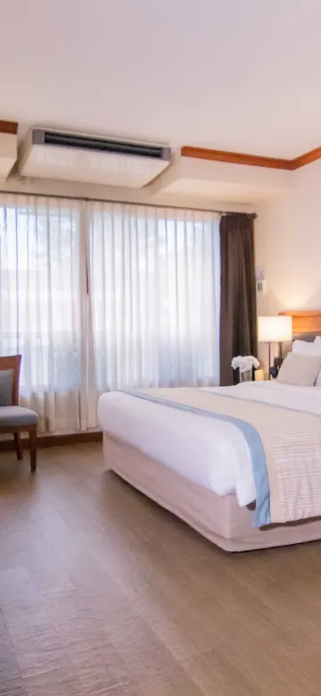 ห้องดีลักซ์ เตียงใหญ่ 1 เตียง