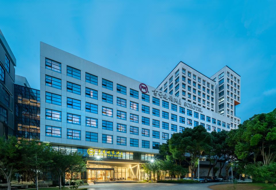 hotel overview picture