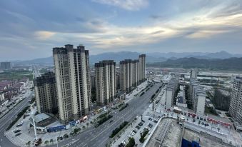 feicuizhouji hotel