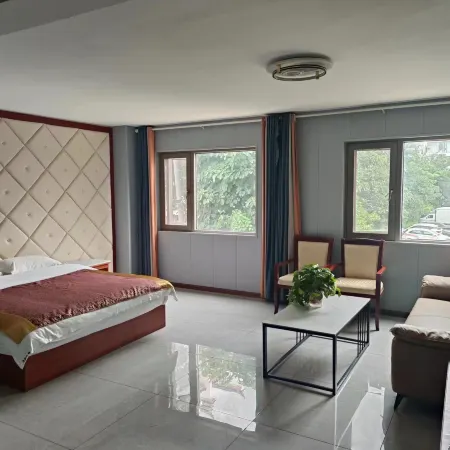 Mouding Minghuang Hotel