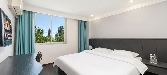 Fructose Hotel (Fuxing Street) Hotels in Jintang