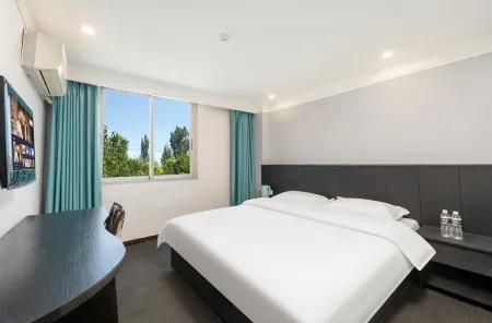 Fructose Hotel (Fuxing Street) Отели рядом с достопримечательностью «Jintang Bajing»