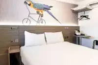 Heeton Concept Hotel - Kensington London