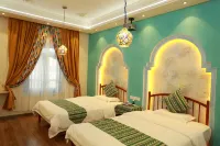 Serene Pastoral Retreat Hotels in Кашгар
