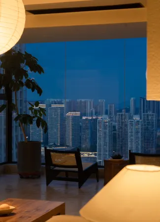 Nancy's Lanxi Riverview Beauty Hotel (Chongqing Jiefangbei Hongyadong Branch)