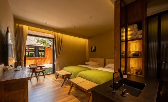 Deep Green · Catalpa Forest Oxygen Bar · Luxury Tree House in the Wild