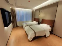 โรงแรมไคเลียเซ็น อี้ชุน - ที่มีที่จอดรถ