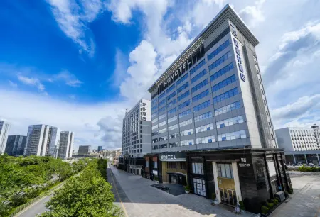 Novotel Shenzhen Bantian Отели рядом со станцией Pinghu Railway Station