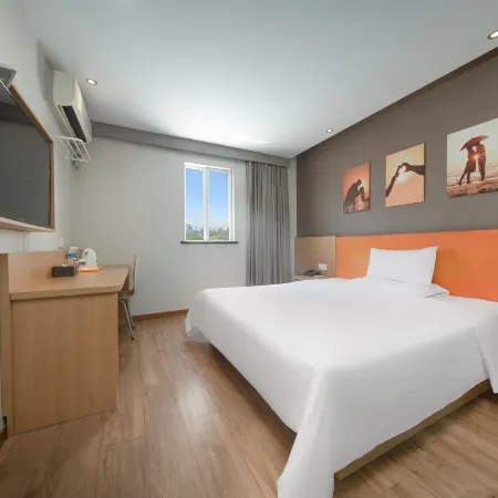 7 Days Inn (Zhenjiang  Suning  Yonganlu Plaza)