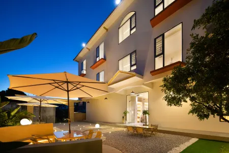 Chenxi Xiaozhu Hotel(Wanning Shimei Bay Island Tourist Highway Store) Отели рядом с достопримечательностью «Huarun Shimeiwan Beach»