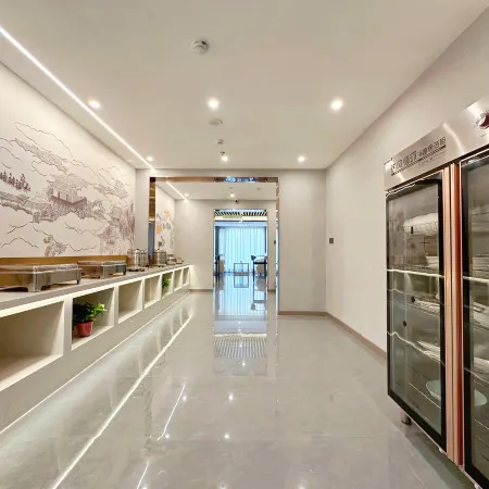 Tumadil Hotel (City Center Square Branch)
