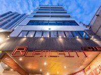 Ruamchitt Plaza Hotel Hotels near Korean Town